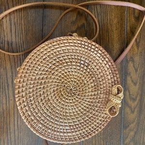 Crossbody purse